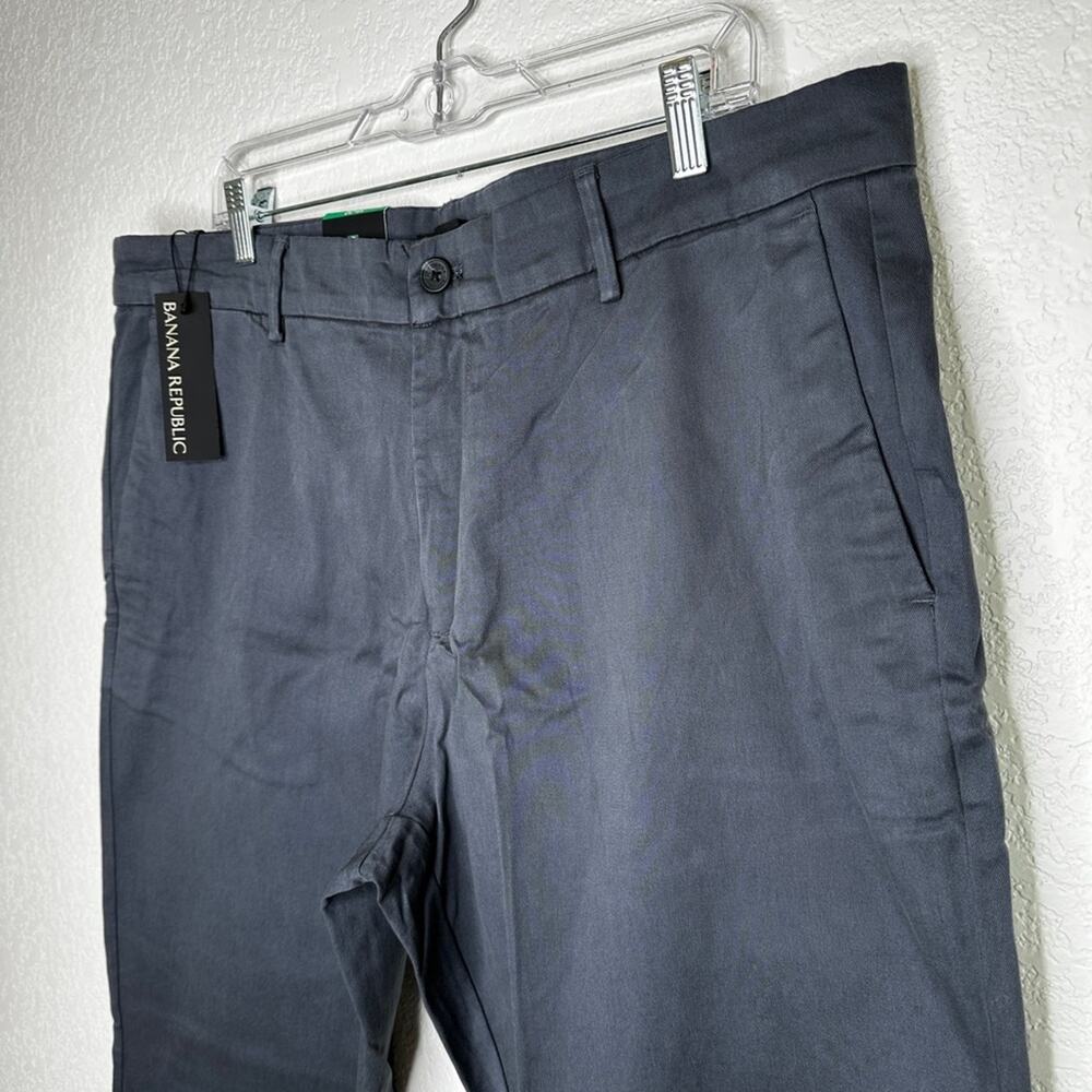 Banana Republic Men’s Chino Pant Gray 38x30 NWT - Picture 9 of 11